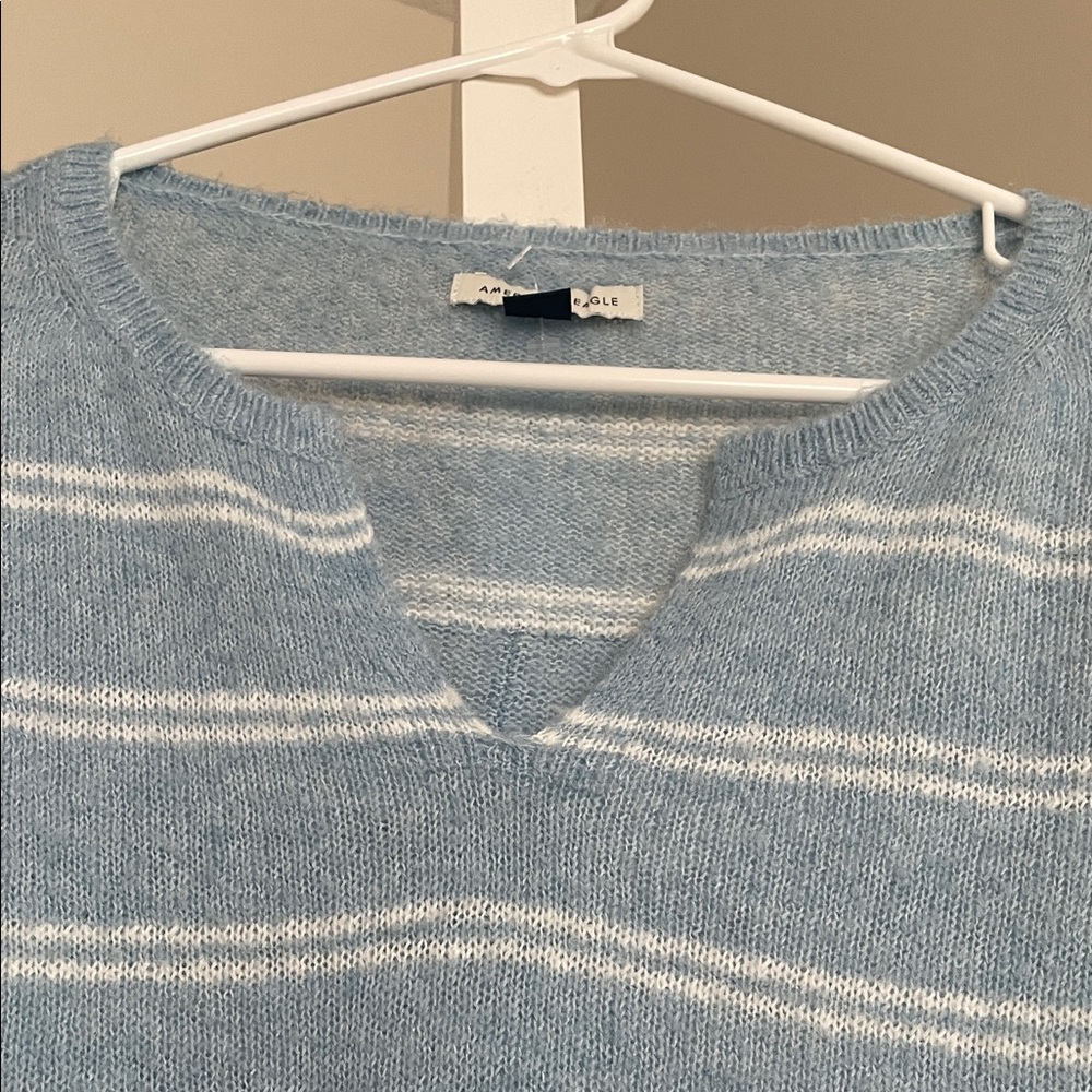 American eagle Light Blue and White Striped V-Neck Sweater flawed - Picture 2 of 4